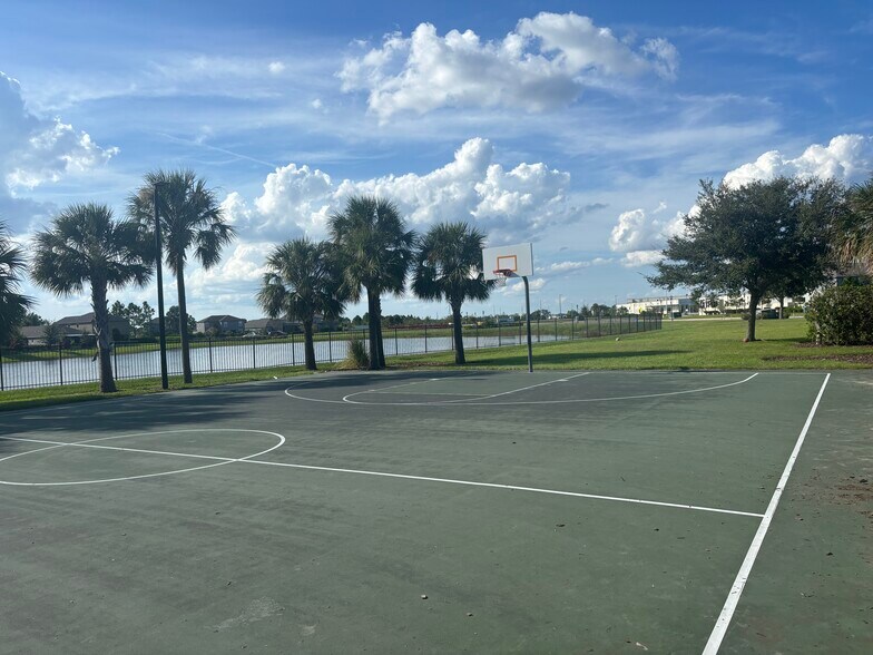 Building Photo - 9663 Channing Hill Dr