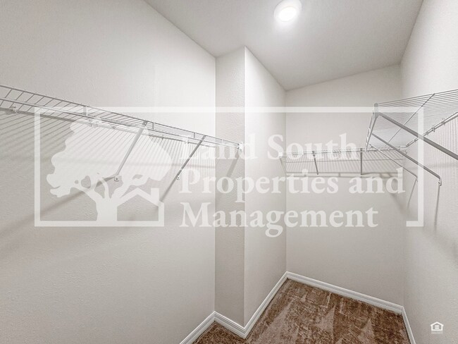 Building Photo - 5781 Arlington River Dr.