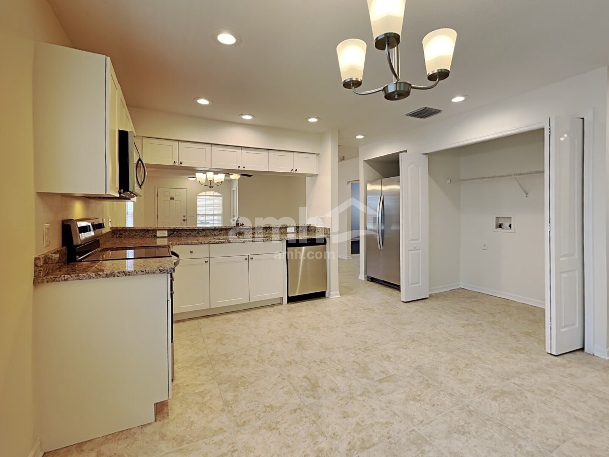Building Photo - 927 Windton Oak Dr
