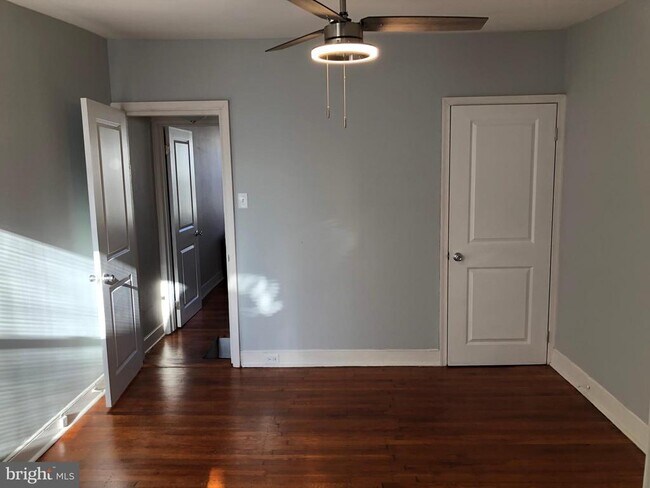Building Photo - 2313 Gaul St