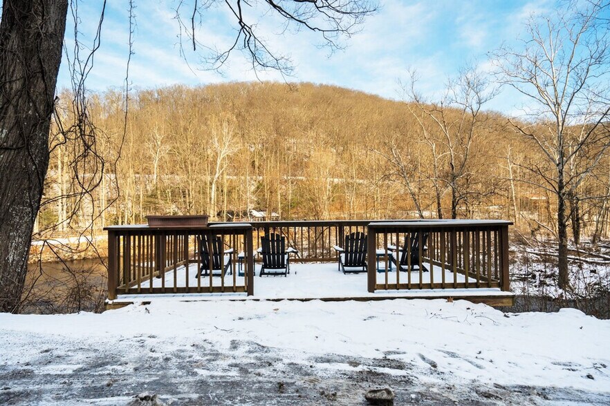 Building Photo - 72 Faulkner Rd