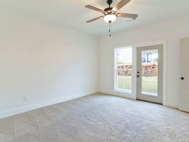 Building Photo - Fox Run Village Duette with Amenities
