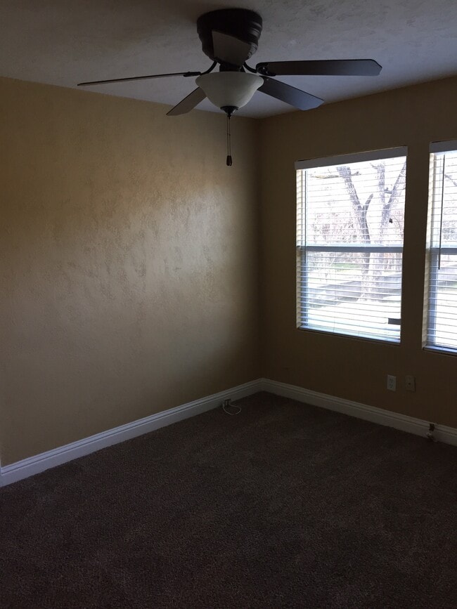 Building Photo - 3116 River Blvd