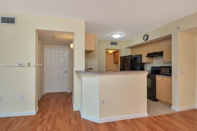 Building Photo - 313 Villa Cir