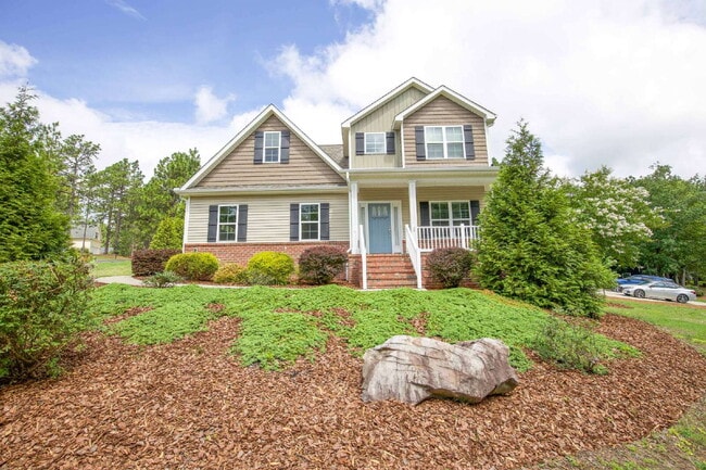 Building Photo - 25 Forrest Dr