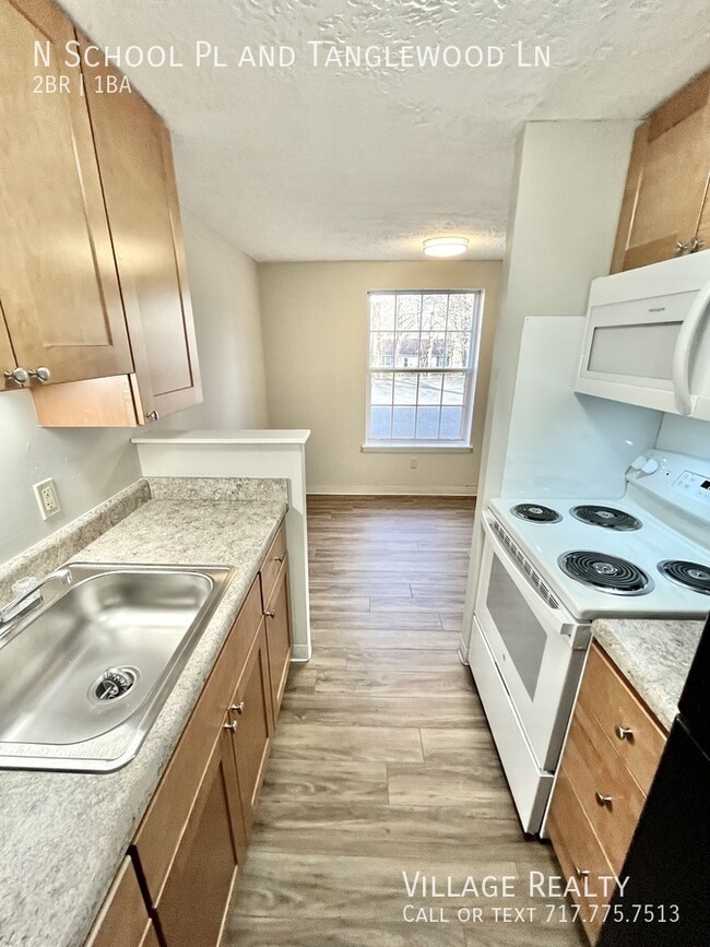 Building Photo - Newly-remodeled 2-bed! Ground Floor - No S...