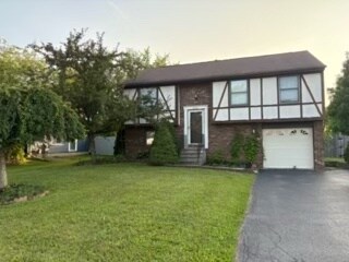 Primary Photo - 6261 Wynmoor Dr