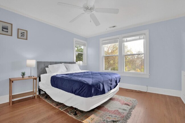 Building Photo - 1713 Fort Bragg Rd