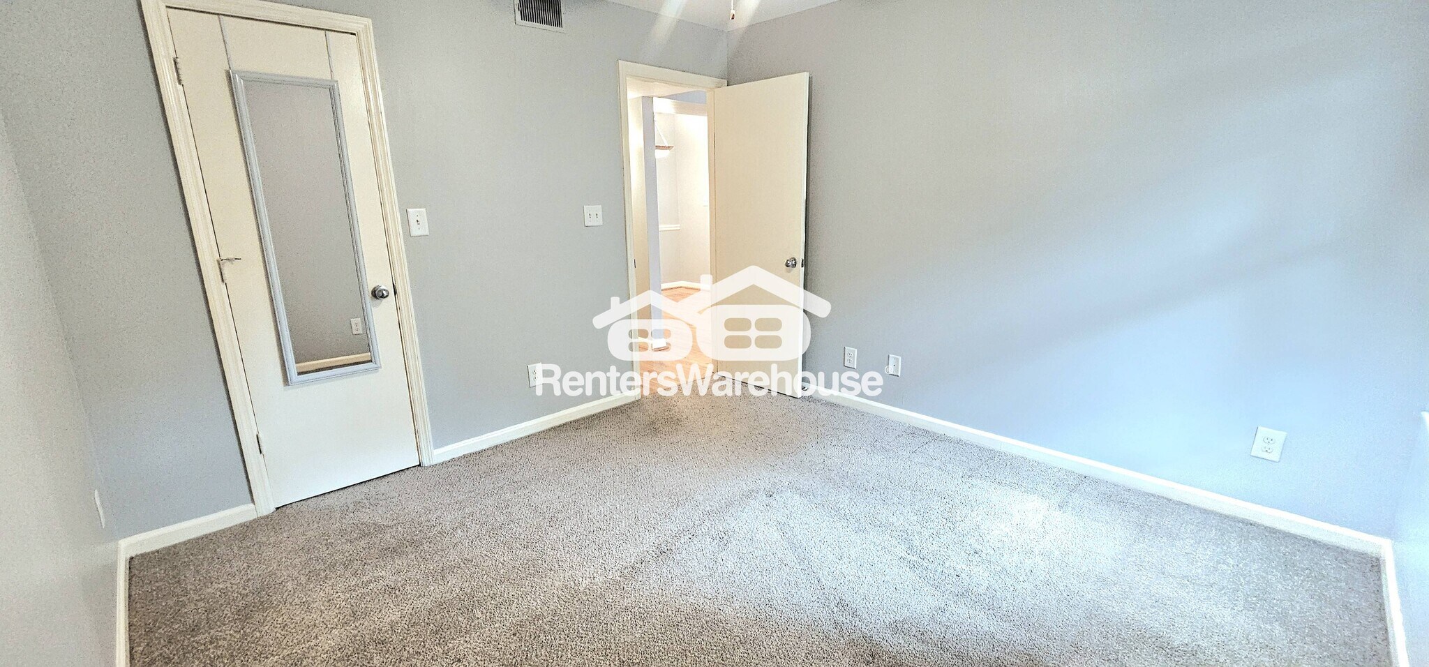 Building Photo - 2060 Chastain Park Ct NE