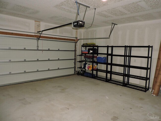 Building Photo - 5851 Sargassum Ln