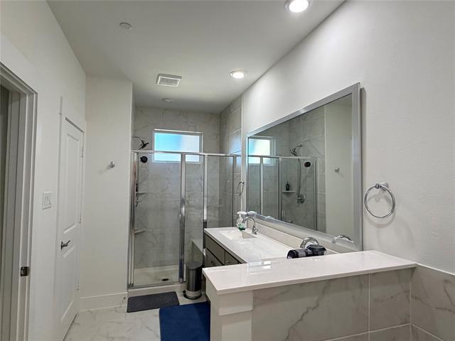 Building Photo - 760 Cavitt Ct