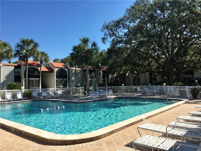 Building Photo - 3213 S Beneva Rd