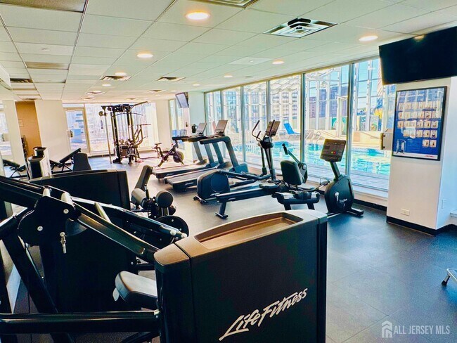 Building Photo - 1 Spring St