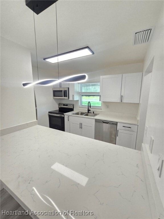 Building Photo - 5025 Granada Blvd