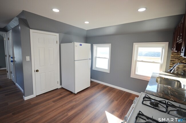 Building Photo - 70 Westfield Ave