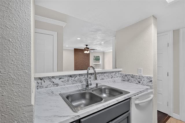 Building Photo - 9170 Forest Ln