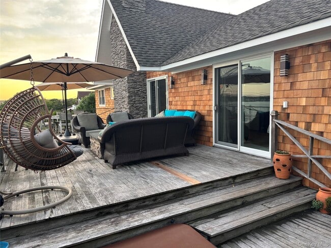 Building Photo - 2 W Hillover Rd