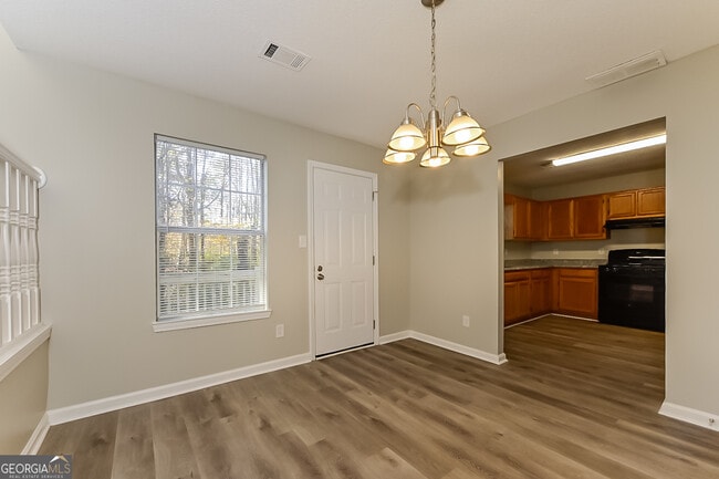 Building Photo - 3447 Oak Leaf Ct