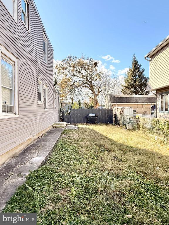 Building Photo - 840 Cumberland St