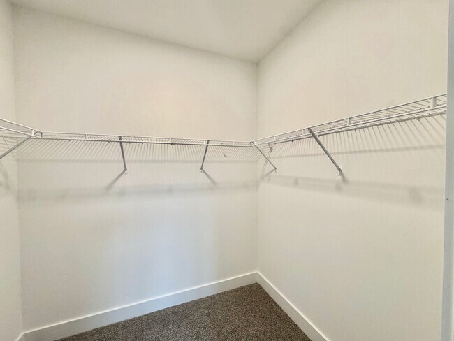 Building Photo - Beautiful NEW 2-Bed, 2- Bath Apartment in Rock Hill!