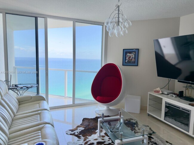 Building Photo - 16699 Collins Ave