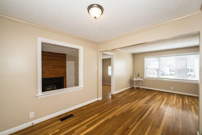 Building Photo - 10546 Anson Dr