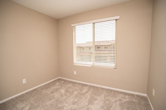 Building Photo - COMING SOON!! GorgeousTownhome in Summerlin