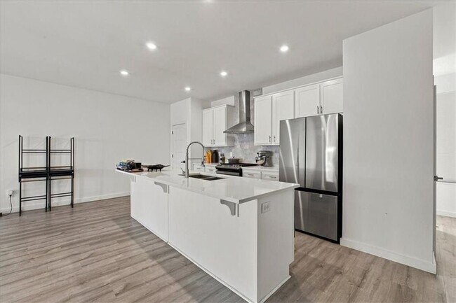 Building Photo - 1077 Glen Opal Dr