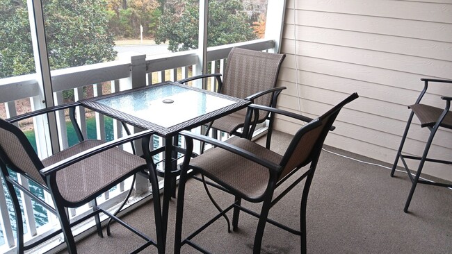 Building Photo - Furnished Two-Bedroom, Two-Bath Condo in N...