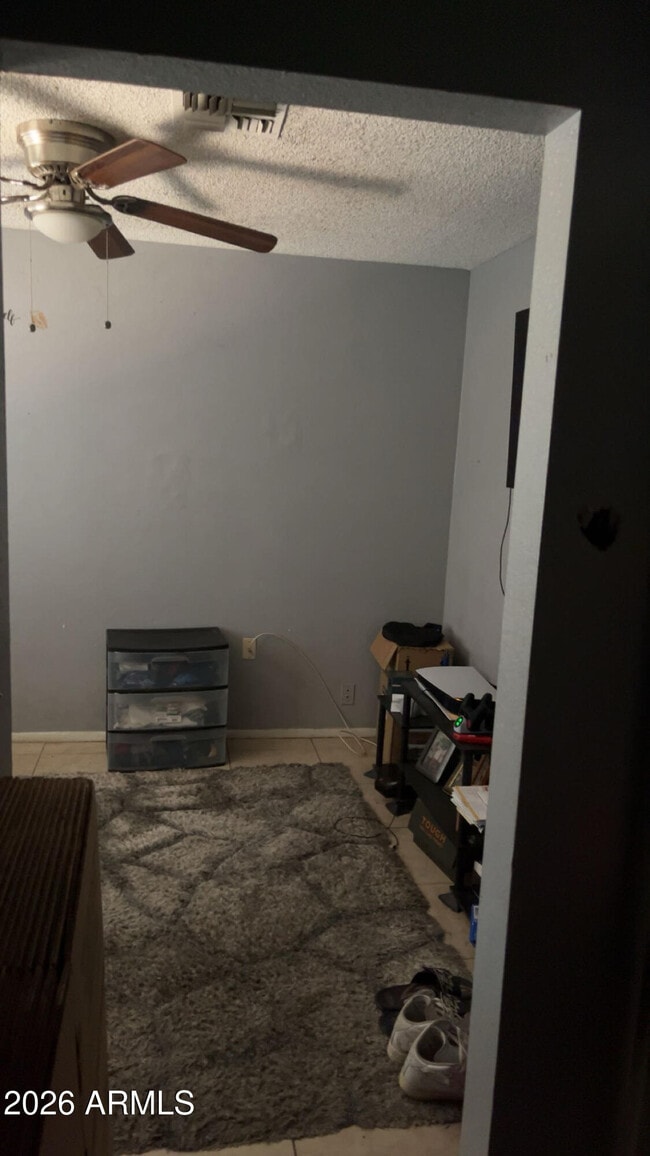 Building Photo - 9001 W Elm St