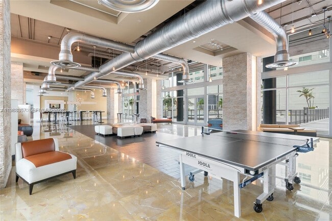 Building Photo - 690 SW 1st Ct