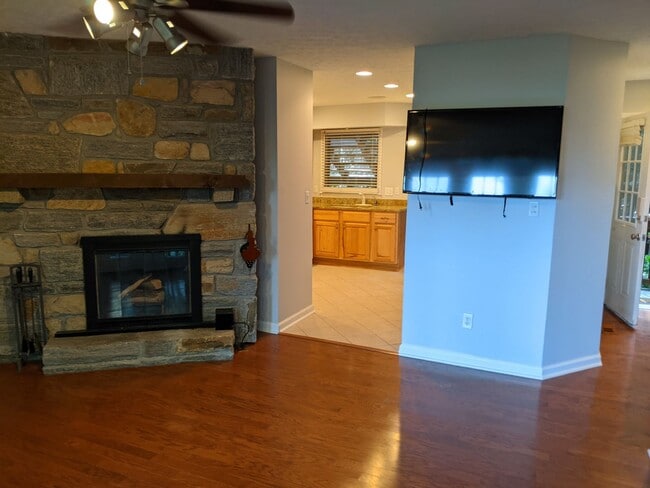 Building Photo - bamfo415