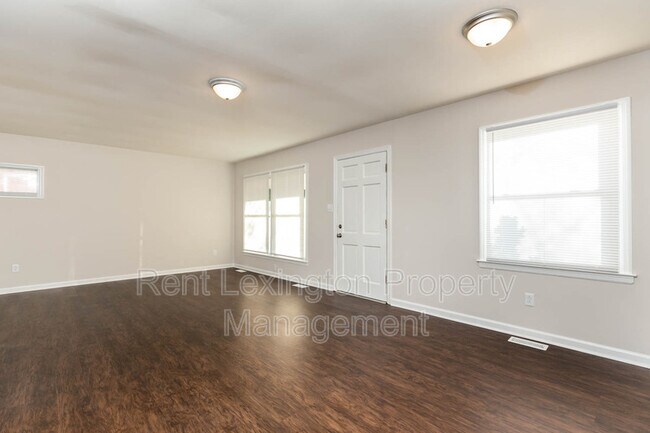 Building Photo - 145 Newcastle St