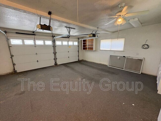Building Photo - 473 W Deodar Ln