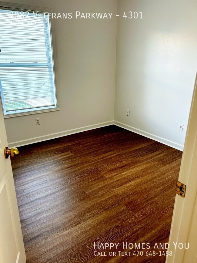 Building Photo - 8082 Veterans Pkwy