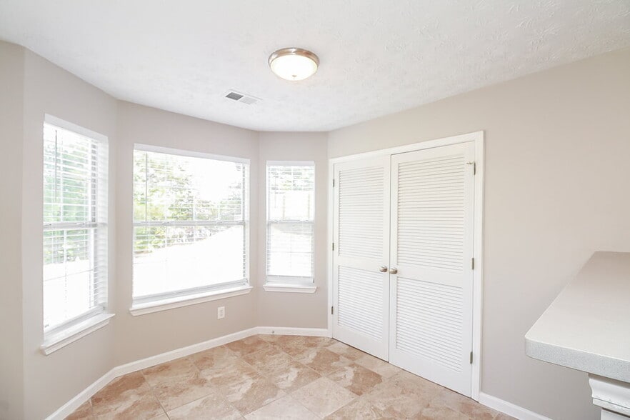 Building Photo - 1306 Pebble Beach Ln