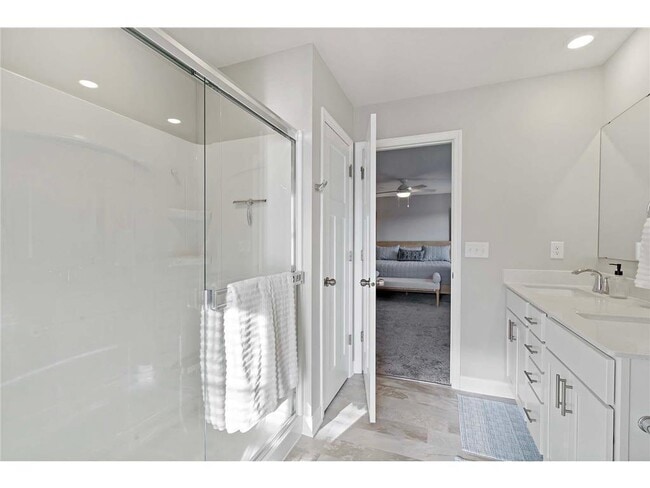 Building Photo - 10606 Weston Wy N