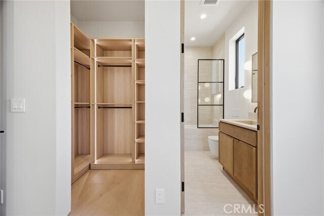 Building Photo - 4827 Stansbury Ave