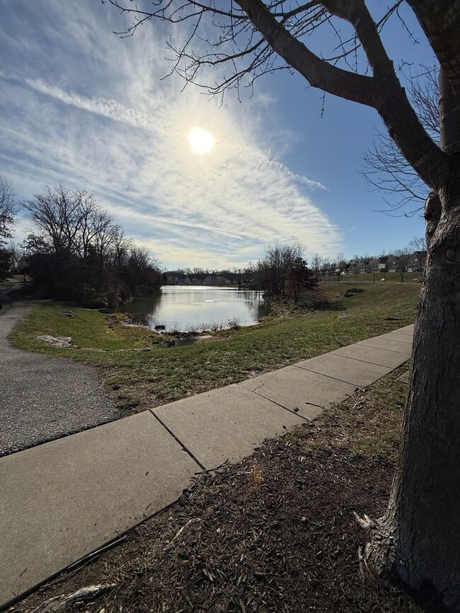 Building Photo - 569 Parkgate Dr