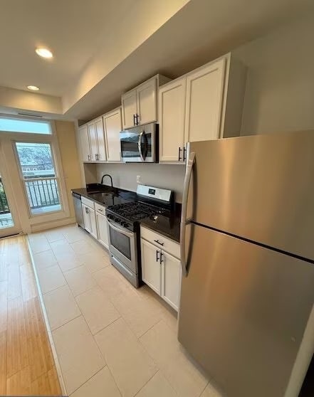 Building Photo - 532 8th St SE