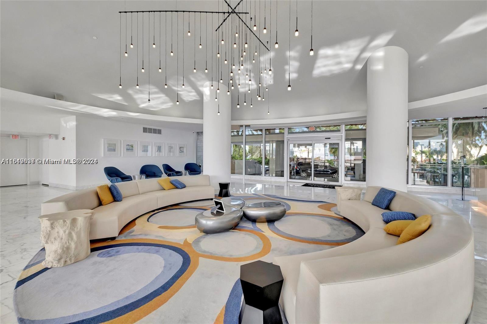 Building Photo - 1000 West Ave