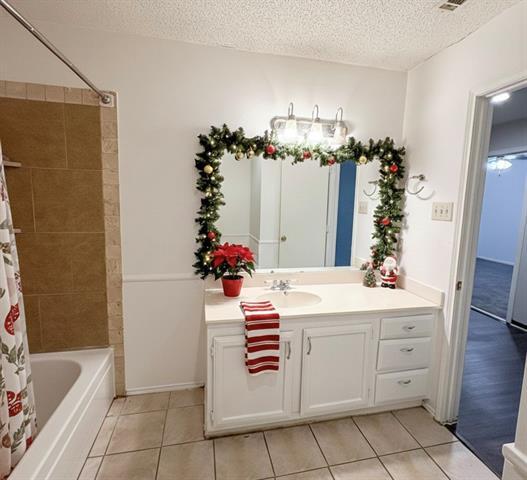 Building Photo - 6205 Maple Springs Dr