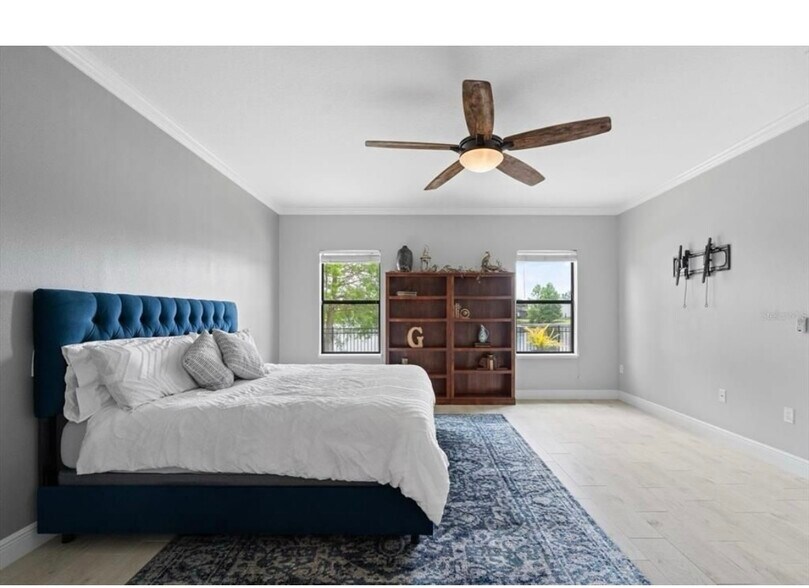 Master bedroom - 2254 50th Street Cir E