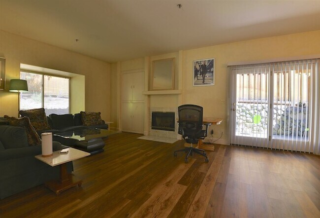 Building Photo - Incline Village: Condo - 2 Bedrooms, 2.5 Bathrooms, 1 Car Garage, Low Elevation, Walk to Lake.