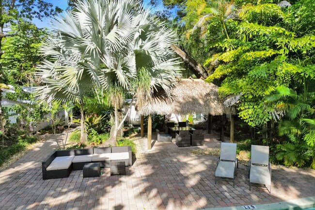 Building Photo - 1115 SW 4th St