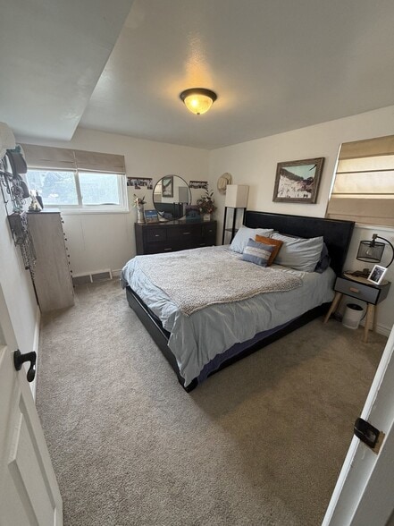 Building Photo - 1419 Sanders Dr