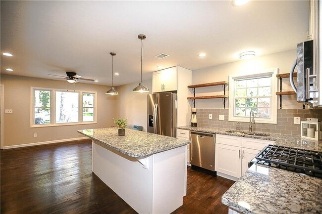 Building Photo - 455 Dollar Mill Rd SW