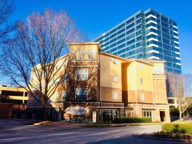 Main Entrance - 10 Perimeter Summit Blvd NE