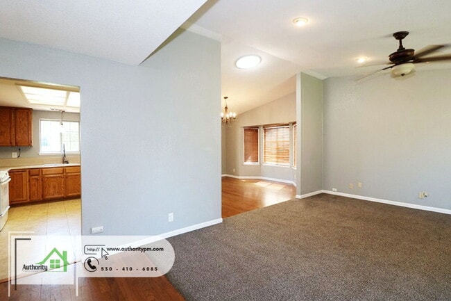 Building Photo - 1857 Sutterwood Dr
