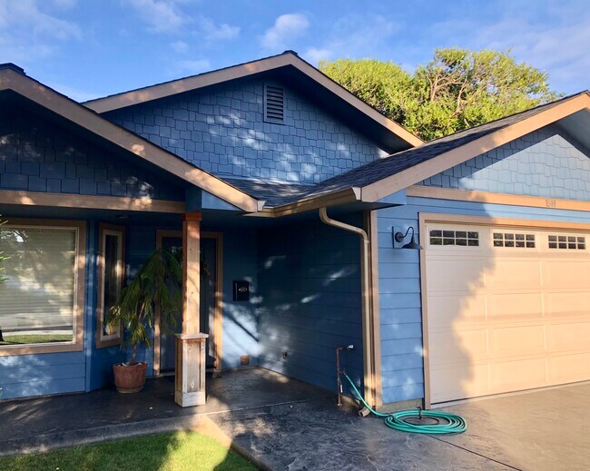 Building Photo - 1519 T St